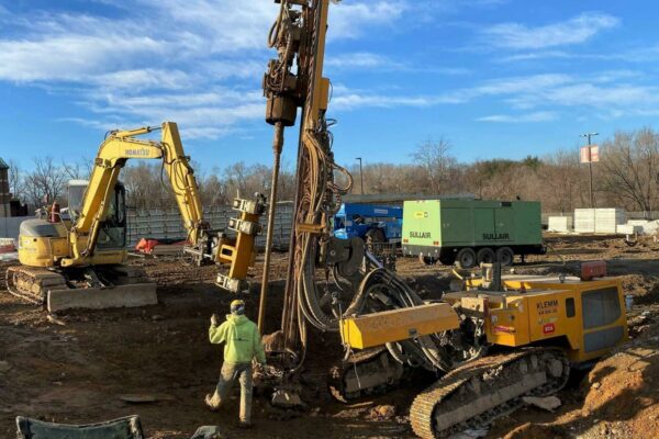 Technical Foundations drilled holes with a KLEMM KR 806-3G
