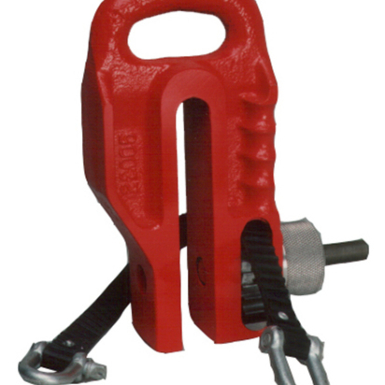 Ground release lifting shackle