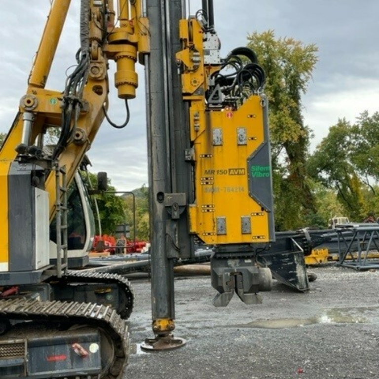 RG19 4