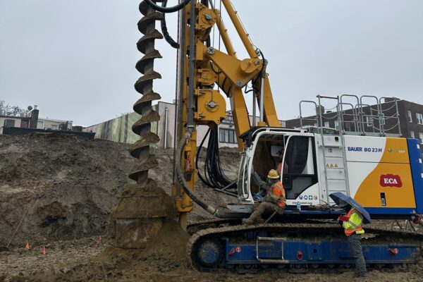 BAUER BG 23H on a Continuous Flight Auger (CFA) job.