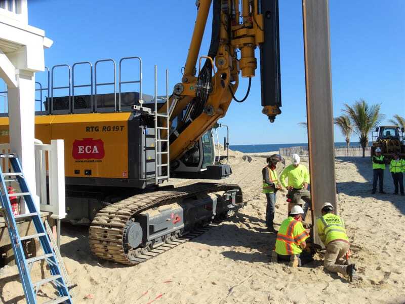 RTG RG 19 T makes quick work of piles in sand